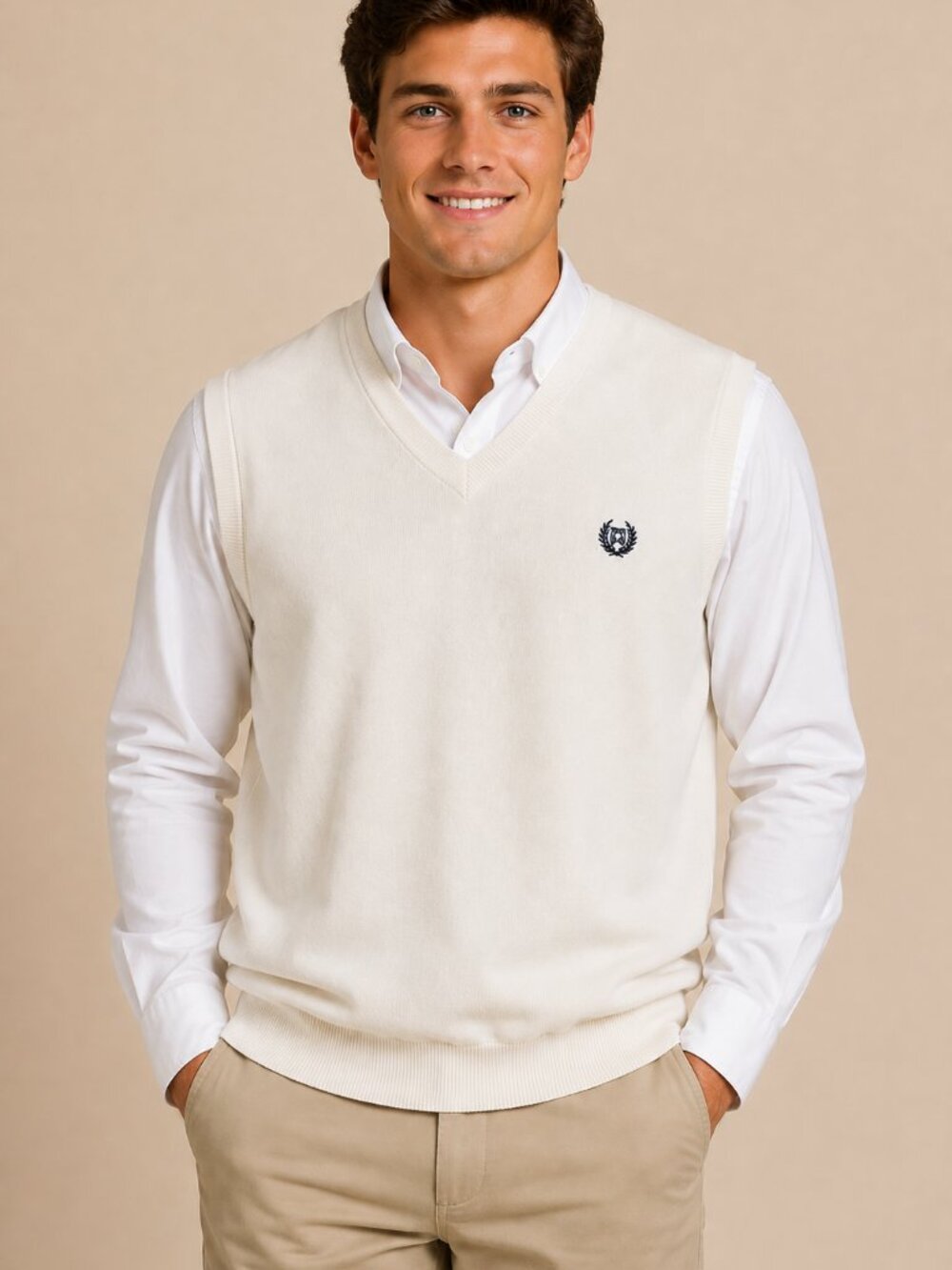 Chaps Men’s Medium Ivory Cream Sweater Vest 100% Cotton Navy Logo Preppy